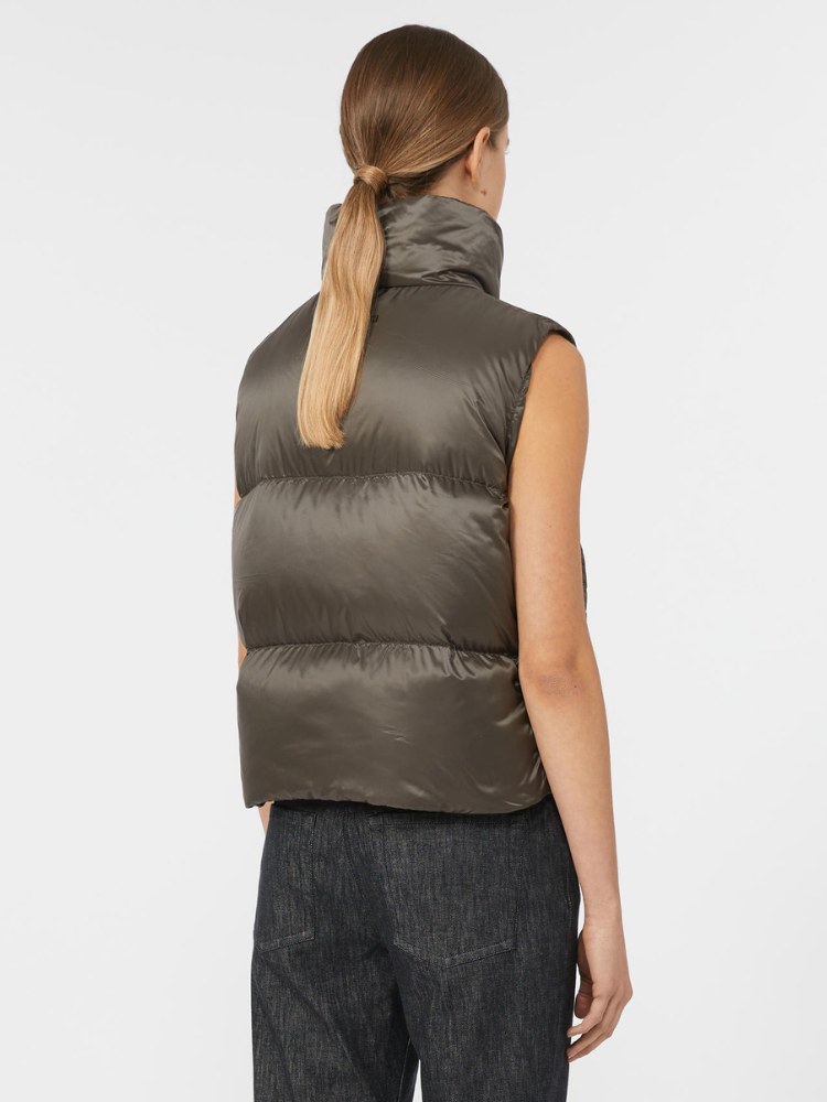 Seismall Sleeveless Puffer Jacket
