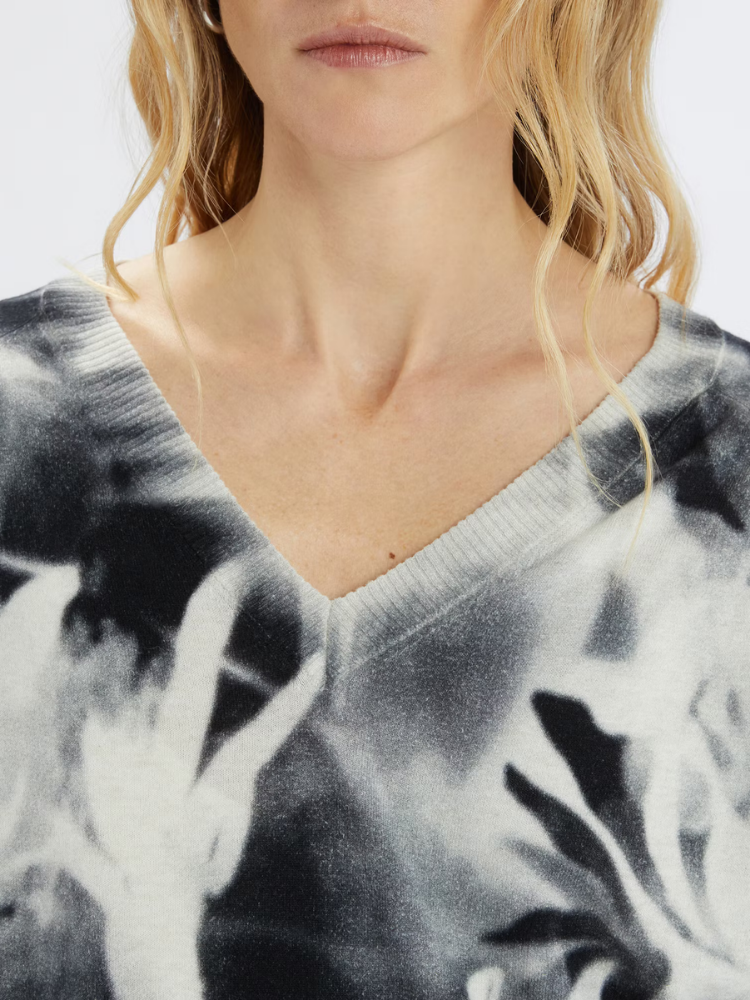 Cecilia V-neck Sweater Multi Print