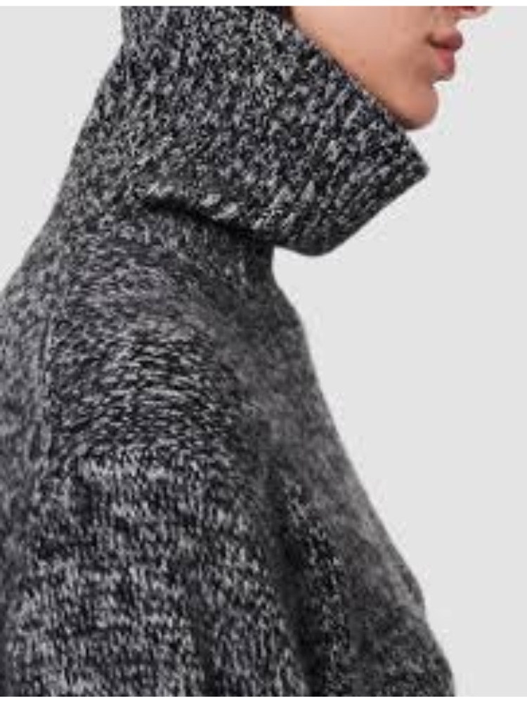 HIGH NECK SWEATER