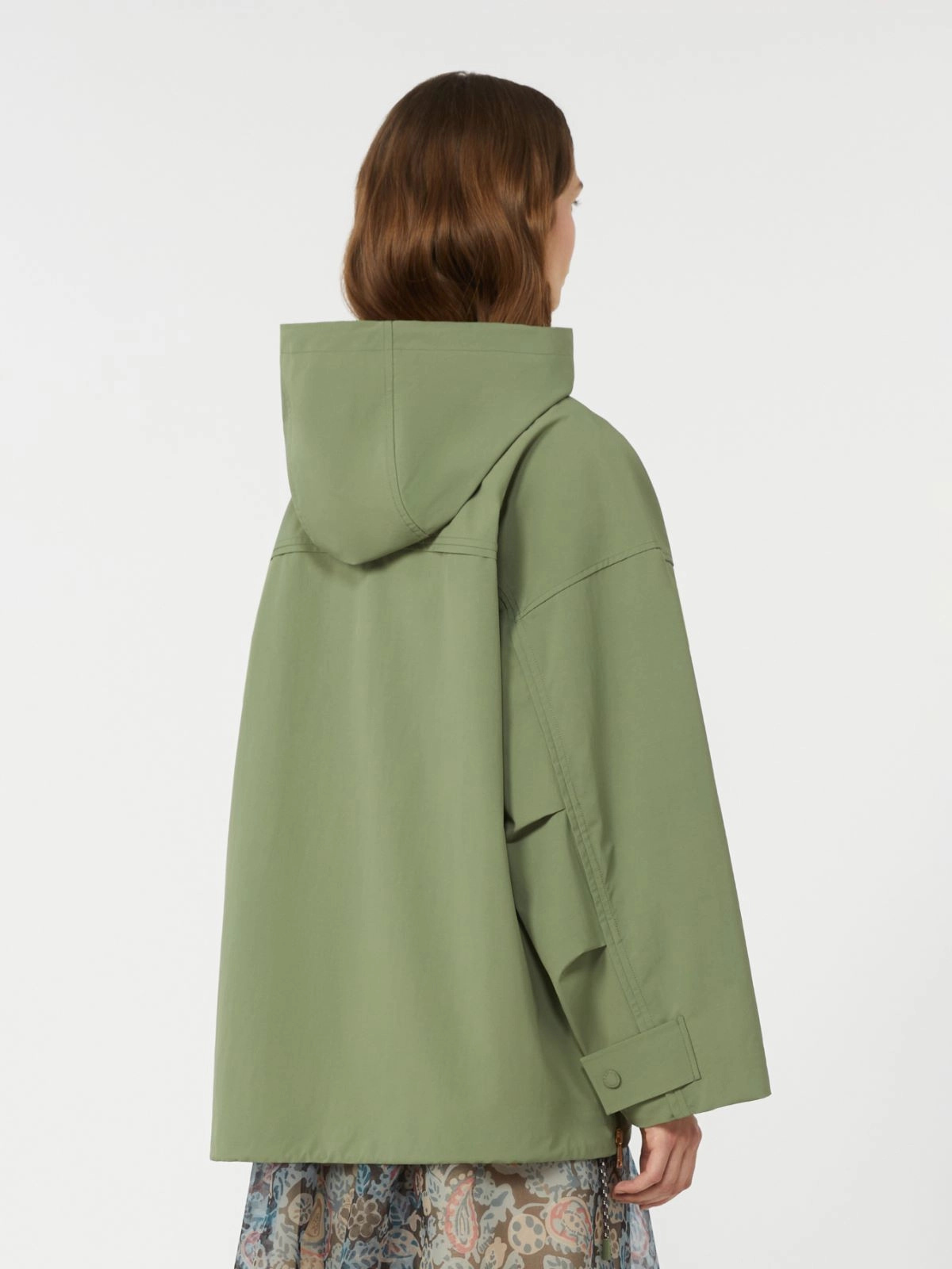 Water Repellent fabric Windbreaker in Olive Green