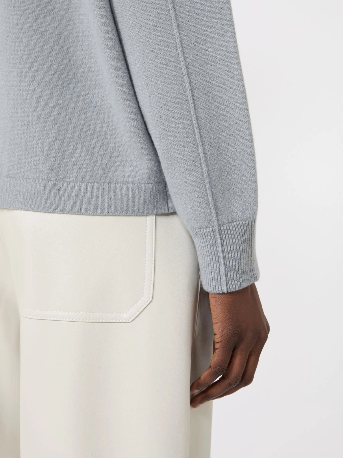 Boxy-fit wool and cashmere sweater Light blue