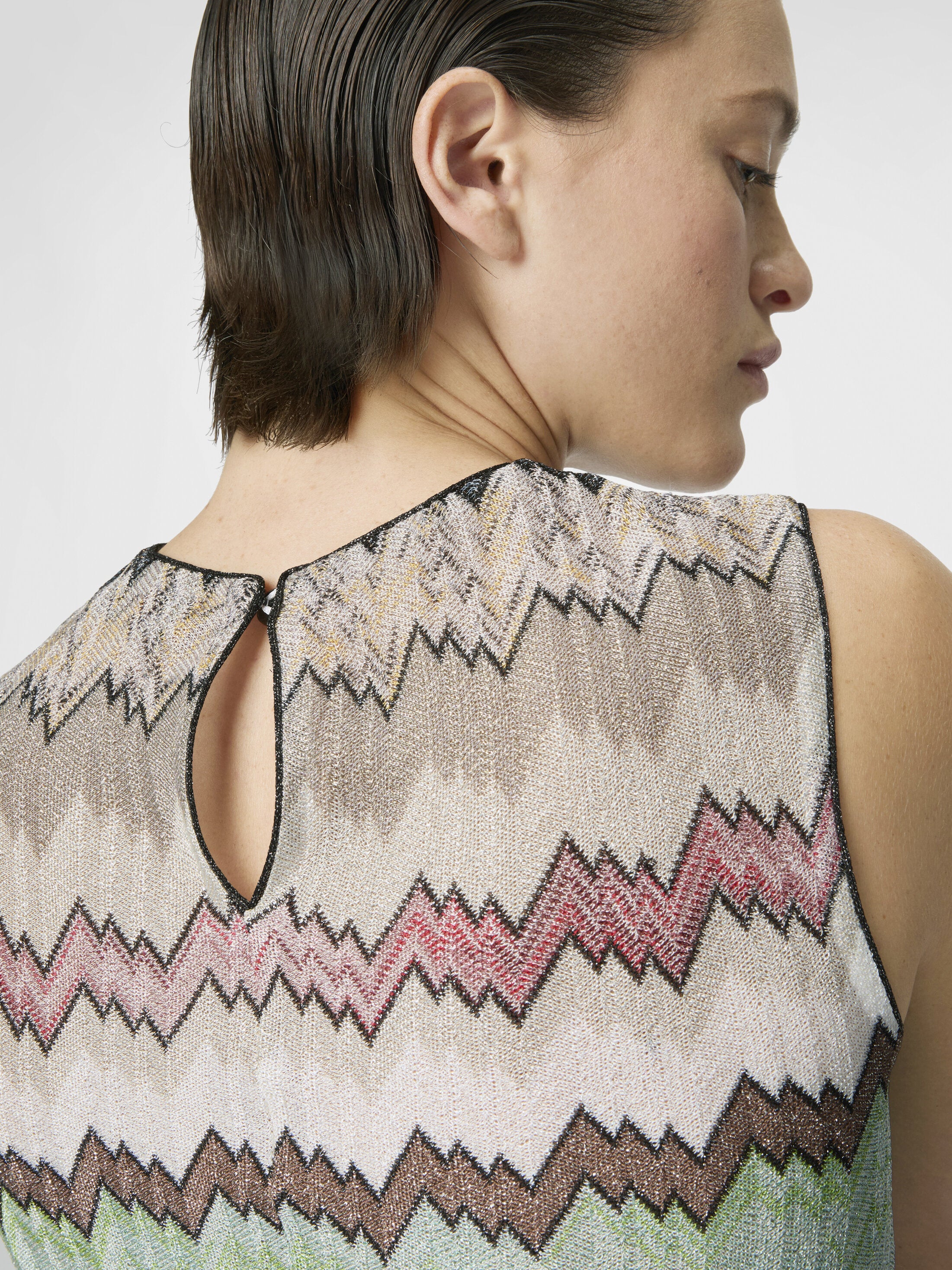 Sleeveless Zig Zag Top