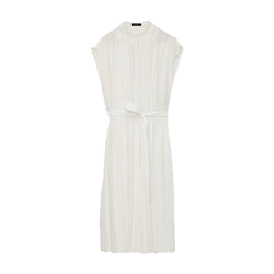 Airy Plissé Davidge Dress in White