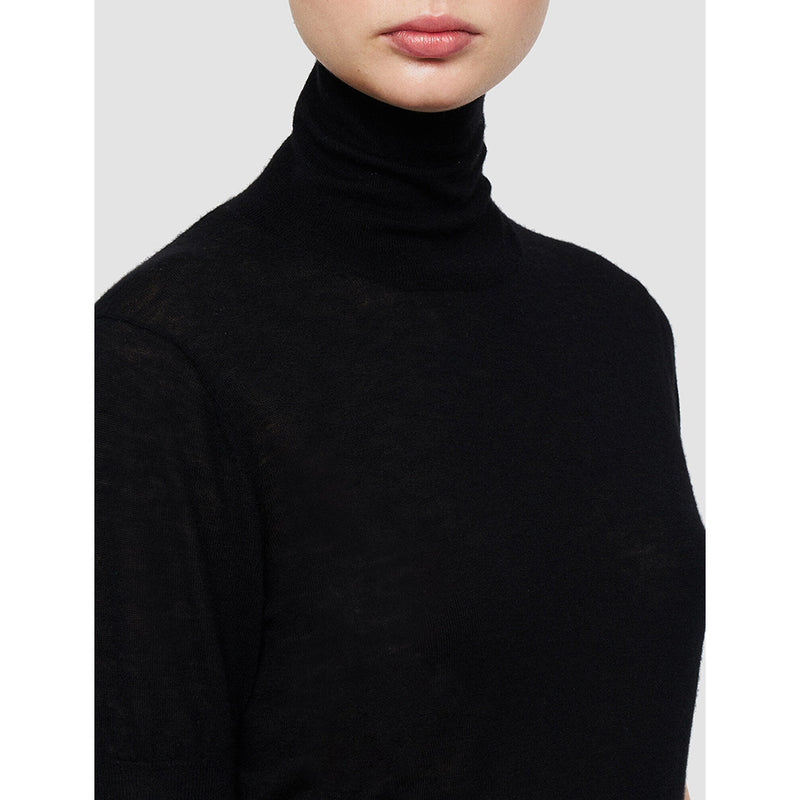 The Cashair Top in Black