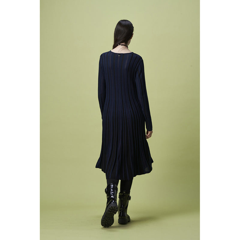 SWEATER PEACEFUL