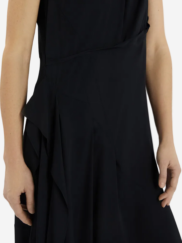 Black dress detail