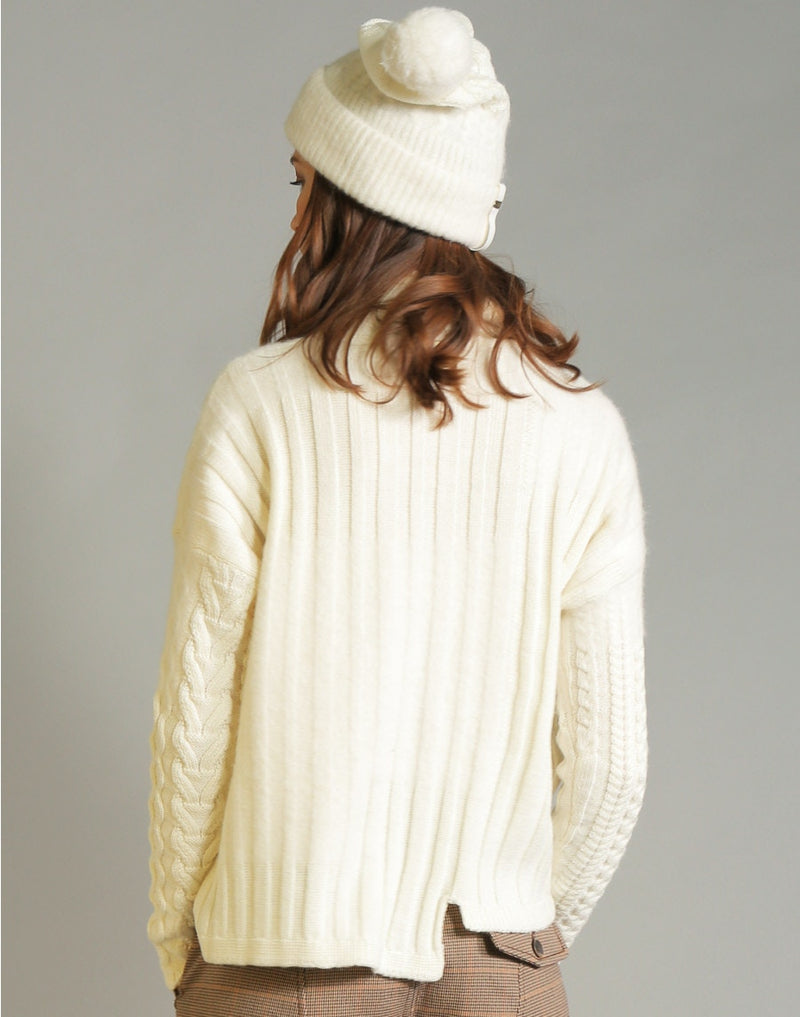 Quirk Sweater in White
