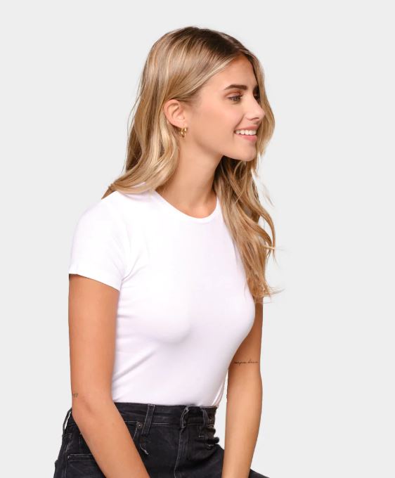 Soft Touch Short Sleeve Fitted Tee in Blanc